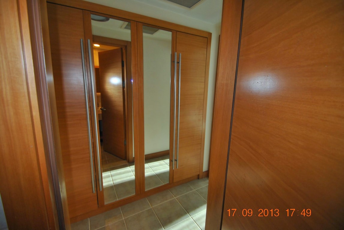 imagini hotel TITANIC LARA